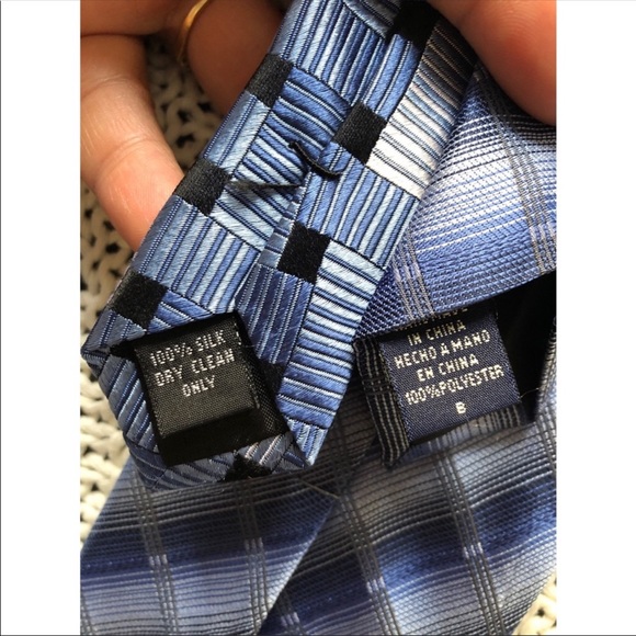 🎉SALE🎉Set of 2 Pierre Cardin / Van Heusen ties - Picture 4 of 5